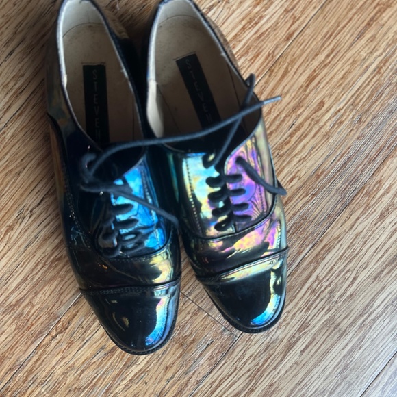 🆕Steve Madden Patent Leather Holographic iridescent Oil Slick Oxfords - Picture 3 of 4